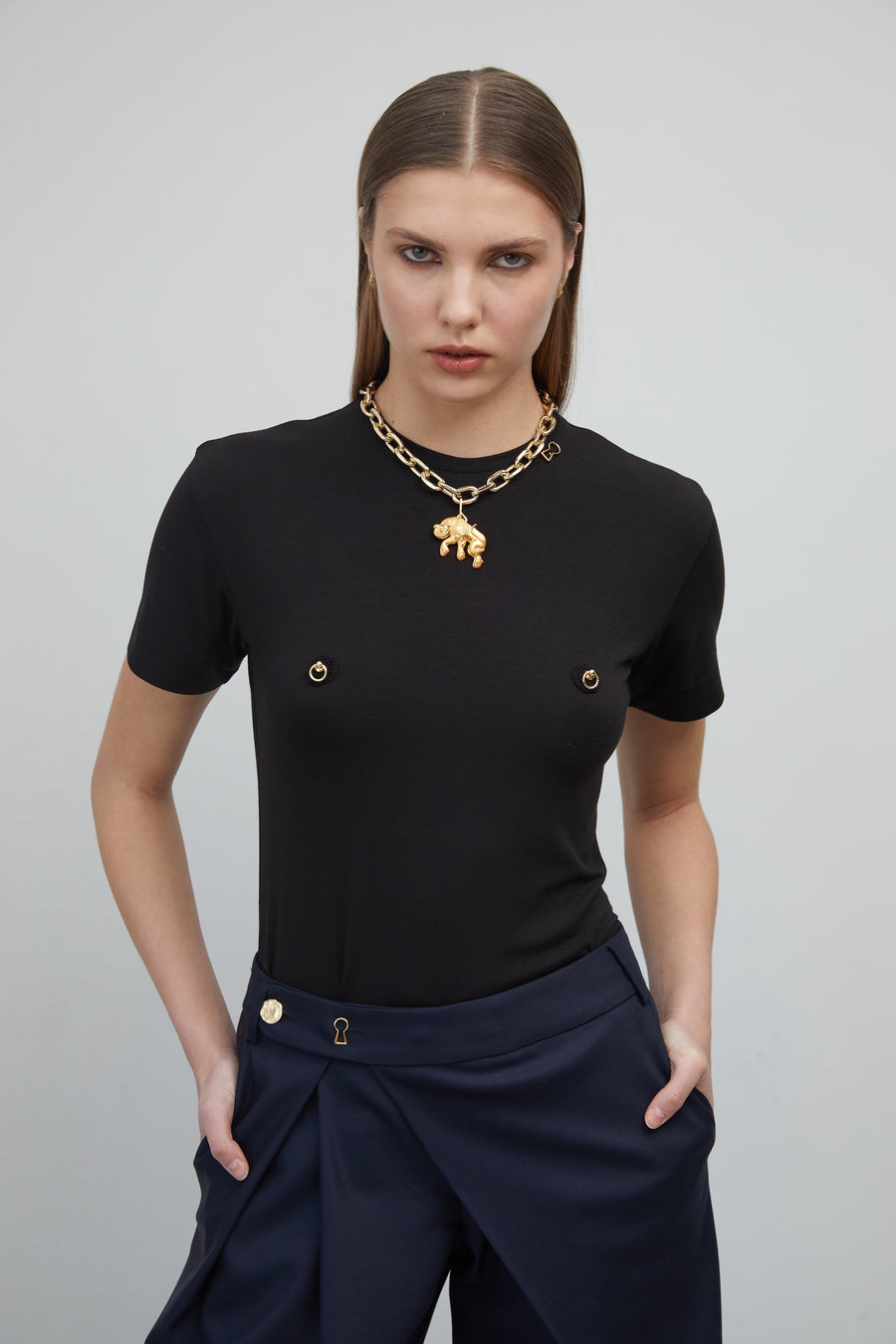 BASIC T-SHIRT in black