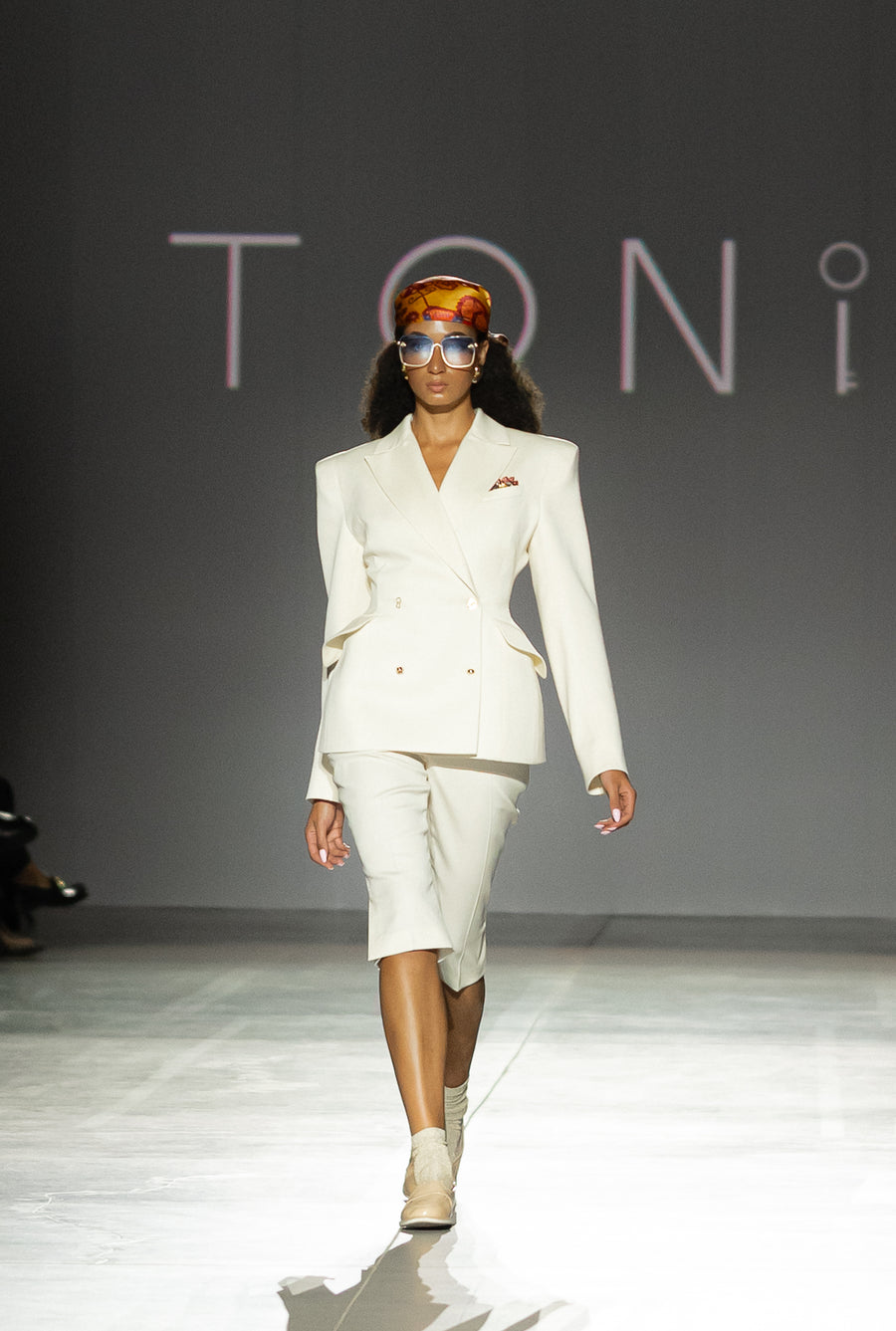 NEW LOOK CAPRI PANTS in milk