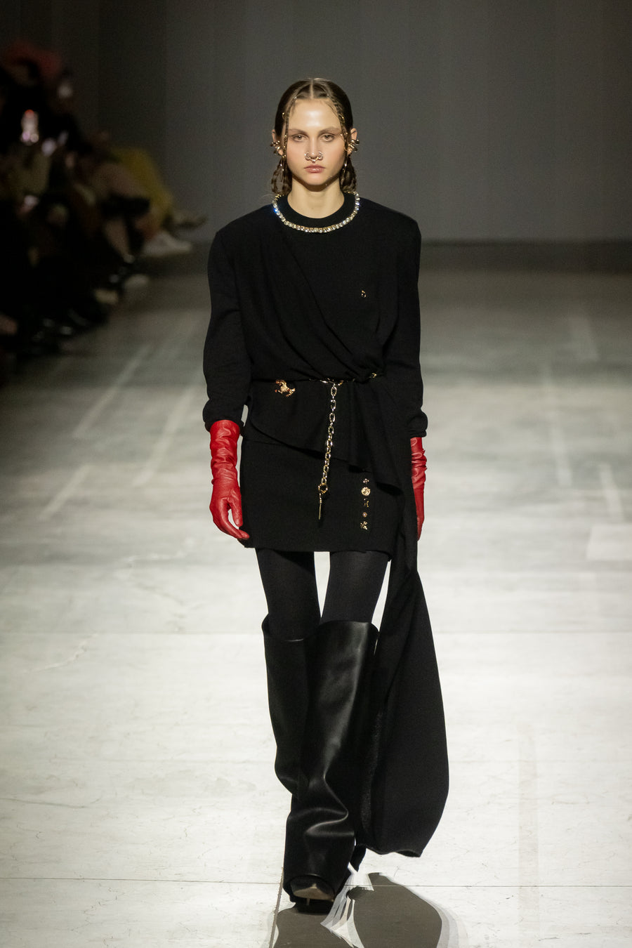 SWEATER-SCARF in black