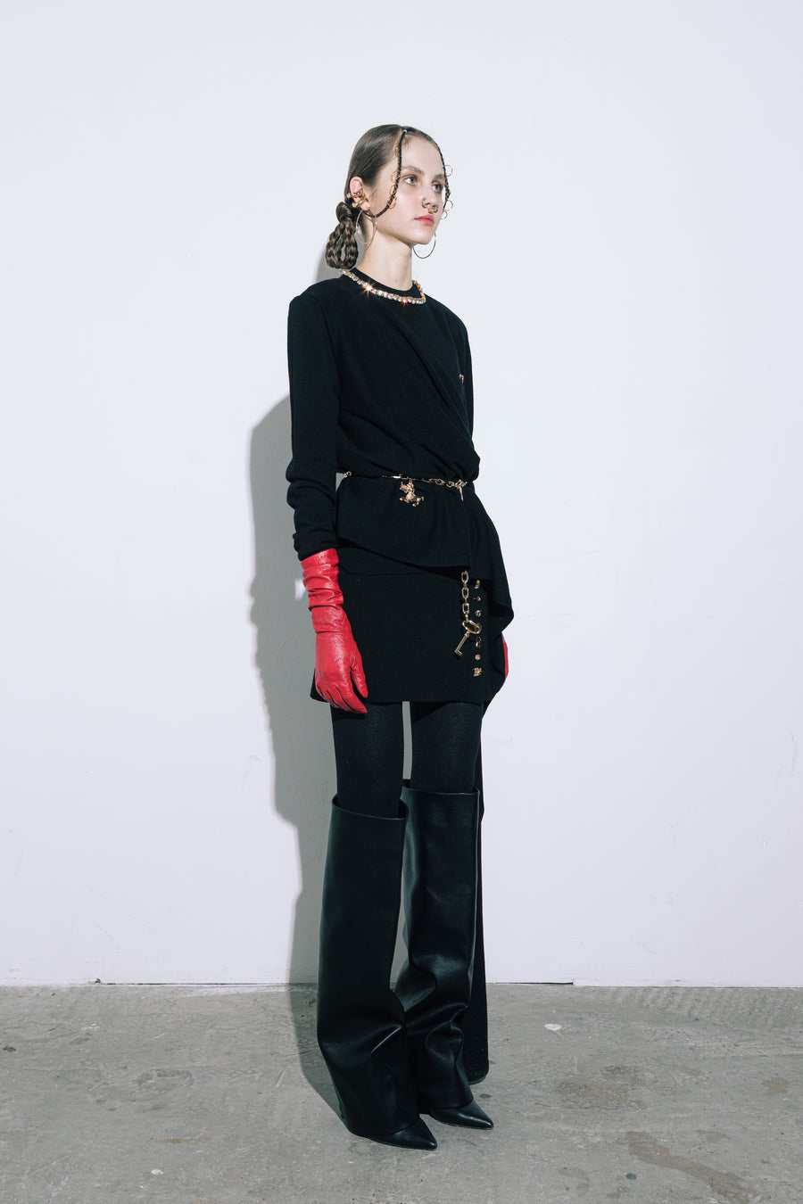 SWEATER-SCARF in black