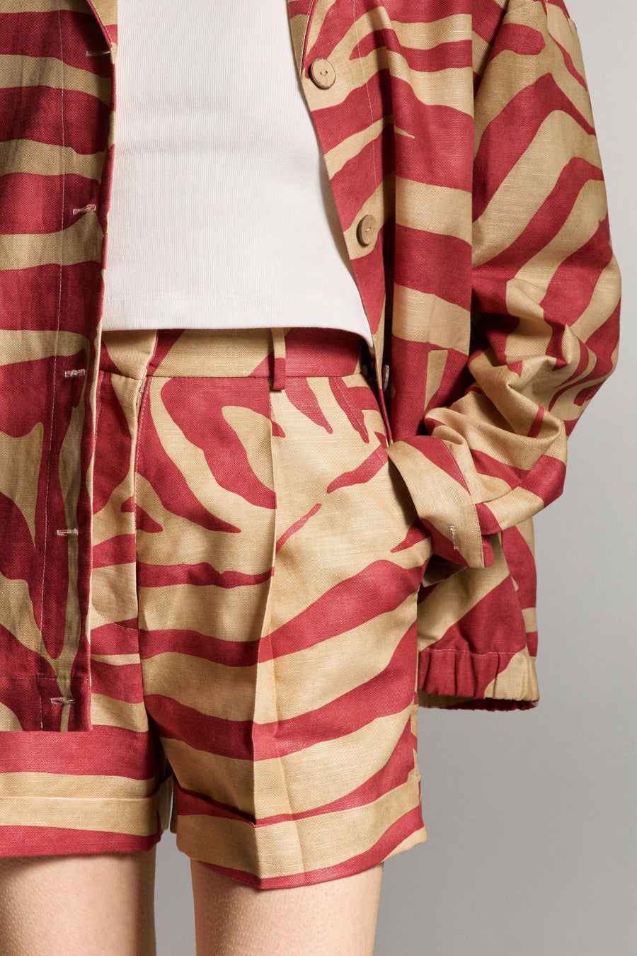 Monstera Linen Shorts