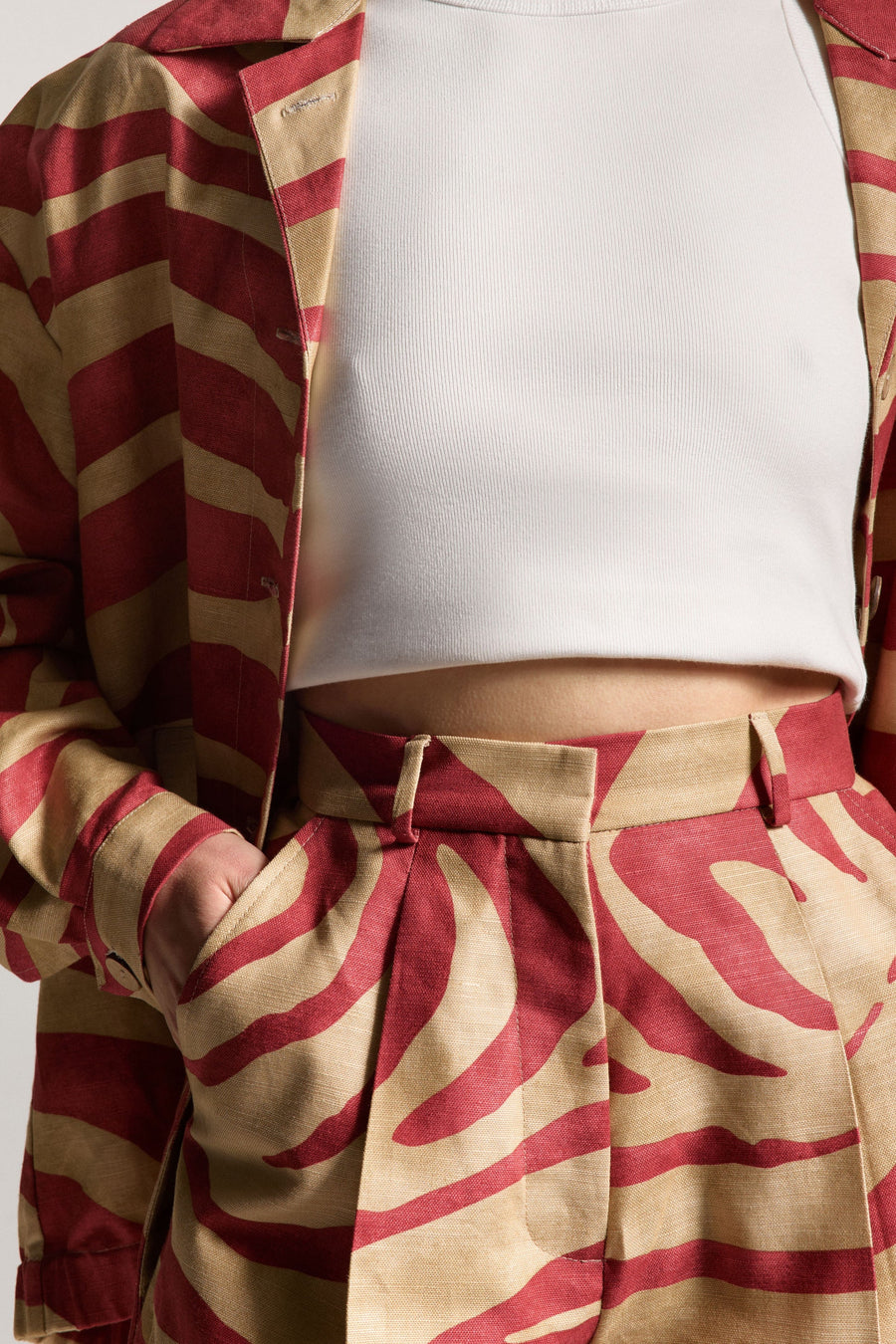 Monstera Linen Shorts